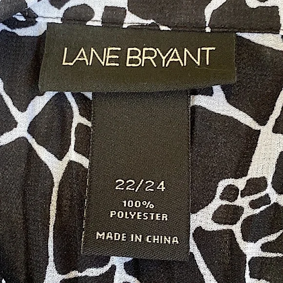 Lane Bryant Black White Floral Crinkle Button Down Long Sleeve Blouse Size 22/24 - Picture 7 of 9